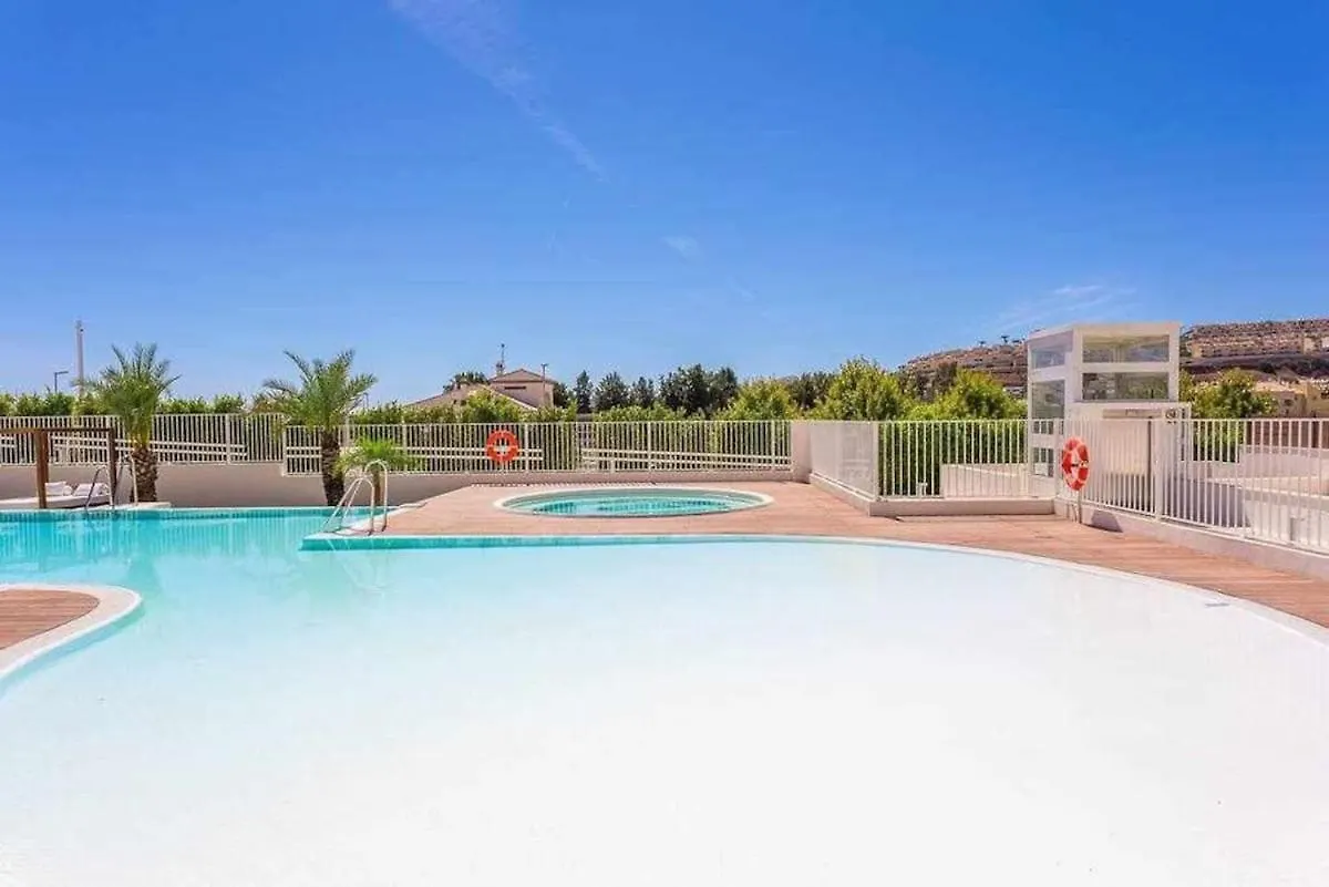 Sea Views & Walk To The Beach La Cala De Mijas Apartment